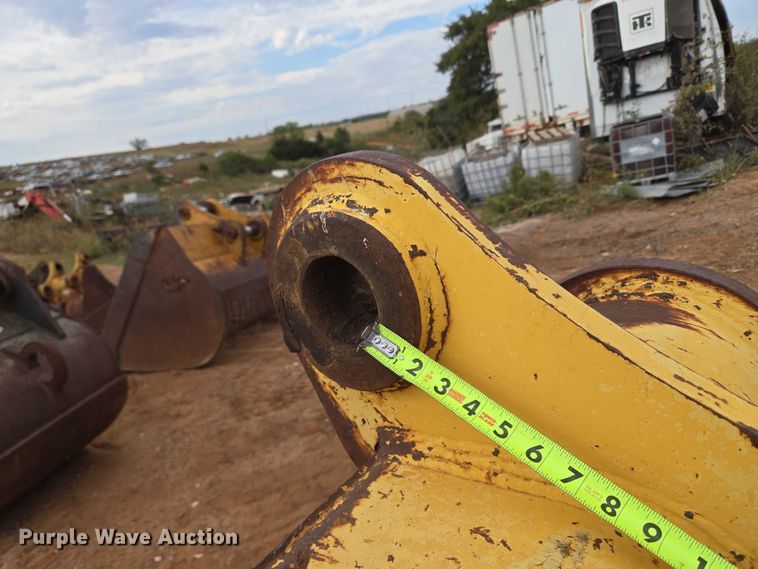 image for item EU3852 Caterpillar excavator bucket