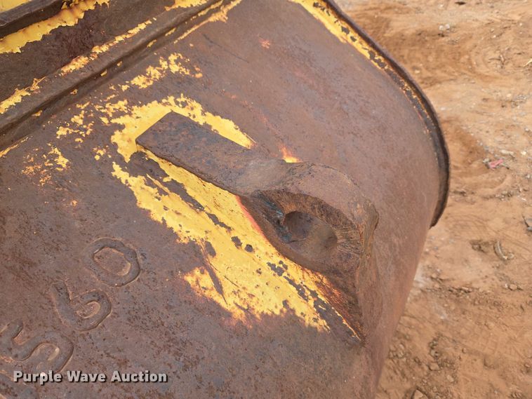 image for item EU3852 Caterpillar excavator bucket