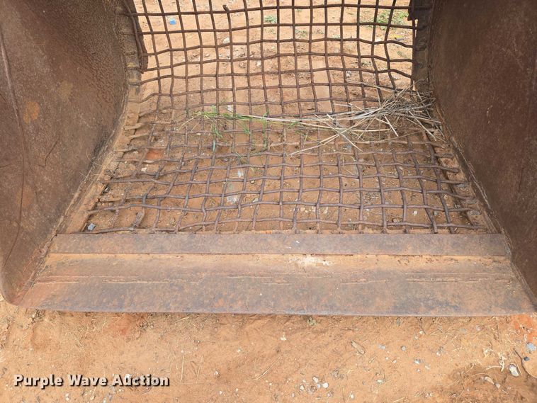 image for item EU3853 excavator bucket