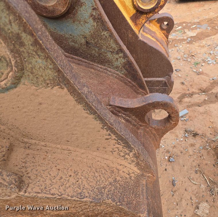 image for item EU3855 John Deere 130G excavator bucket