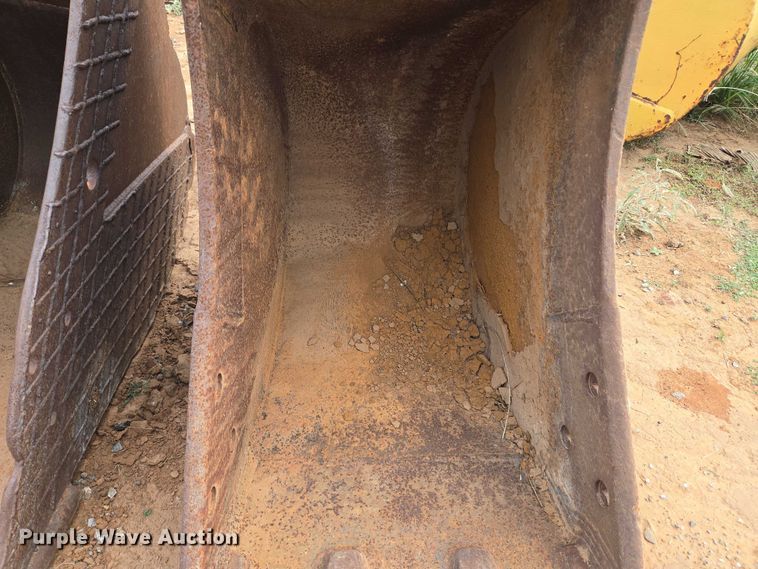 image for item EU3855 John Deere 130G excavator bucket