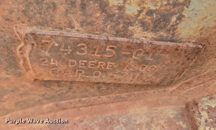 image for item EU3855 John Deere 130G excavator bucket