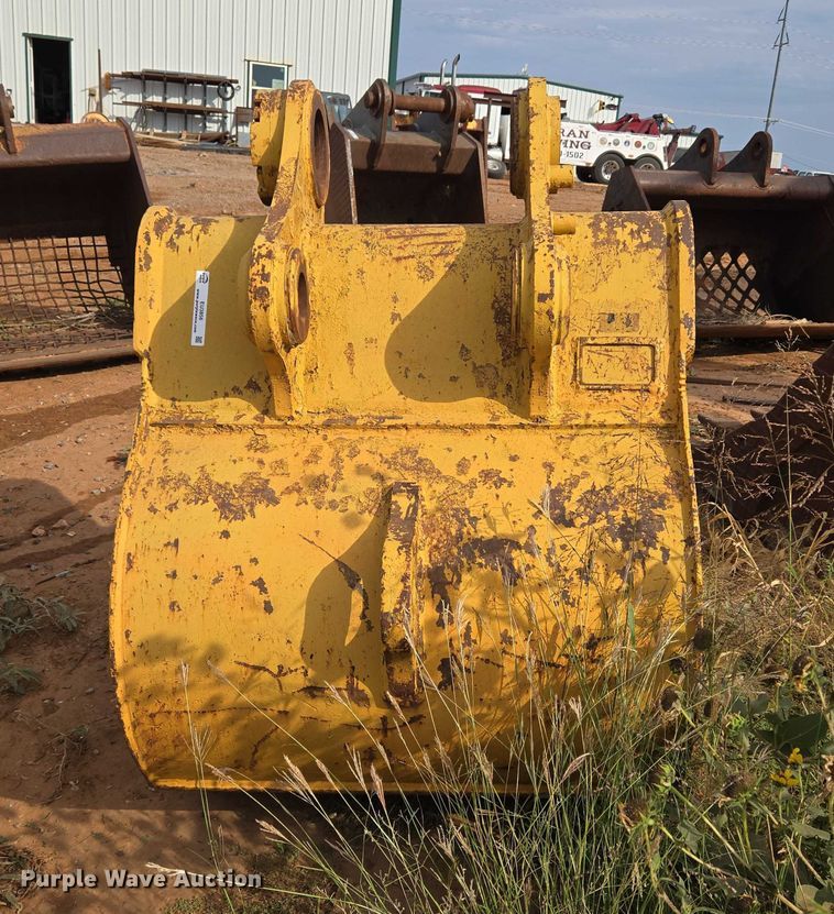 image for item EU3856 Caterpillar excavator bucket