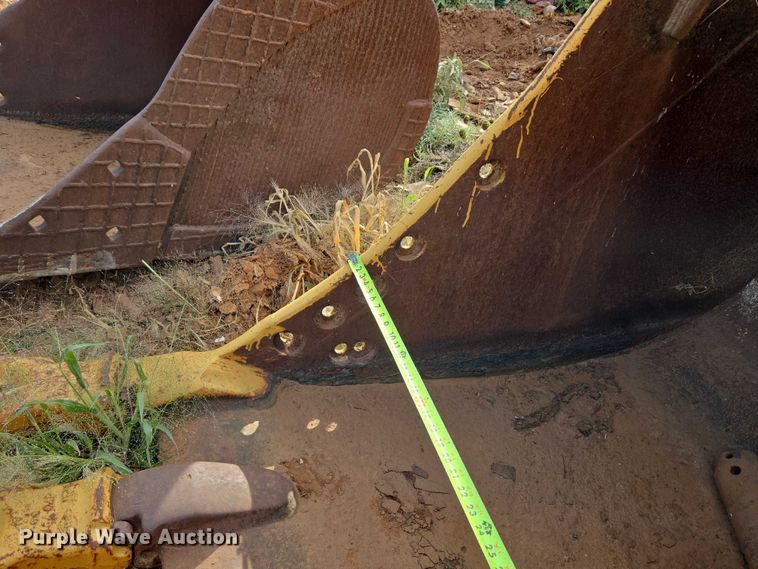 image for item EU3856 Caterpillar excavator bucket