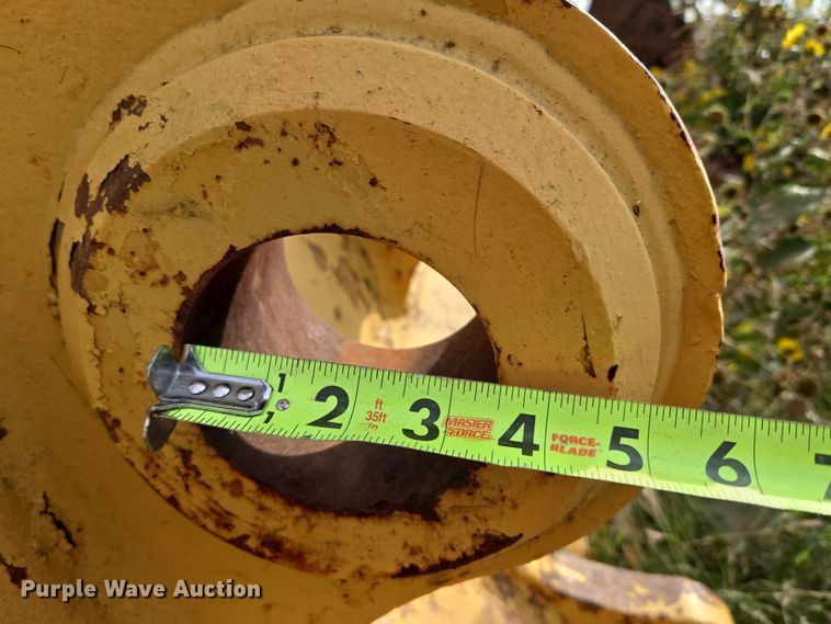 image for item EU3856 Caterpillar excavator bucket