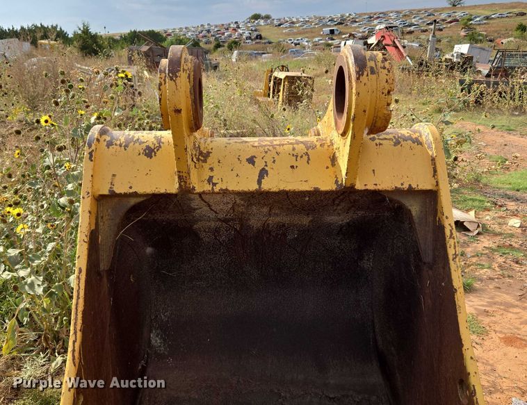 image for item EU3856 Caterpillar excavator bucket