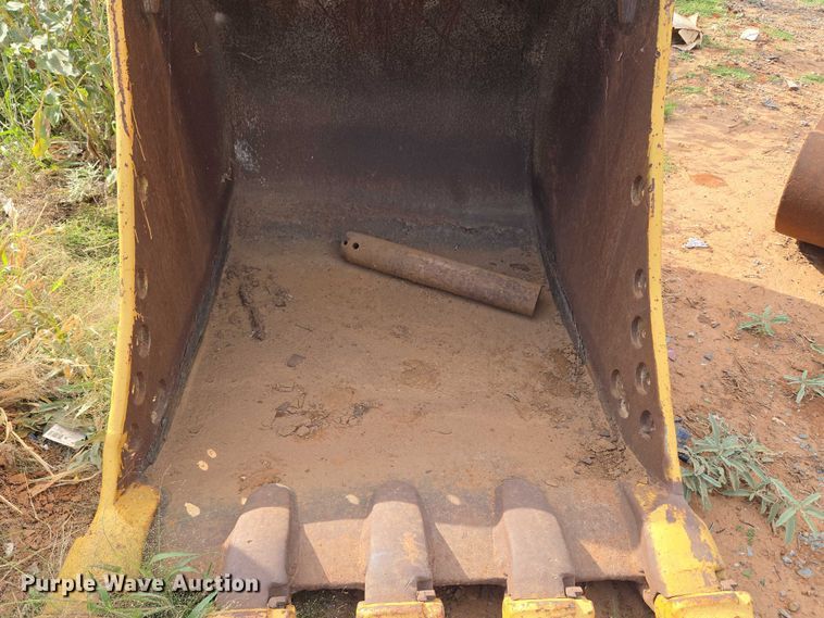 image for item EU3856 Caterpillar excavator bucket