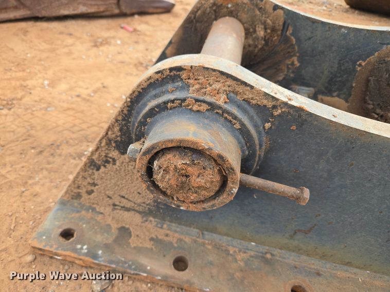 image for item EU3859 Excavator quick attach