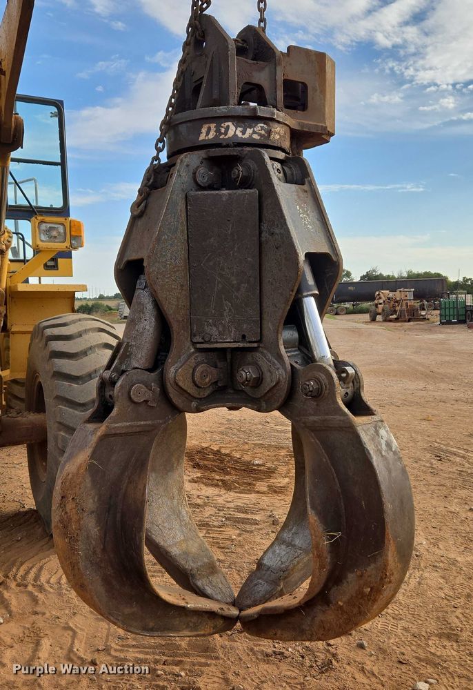 image for item EU3861 2014 DOOSAN DXG4063  scrap grapple