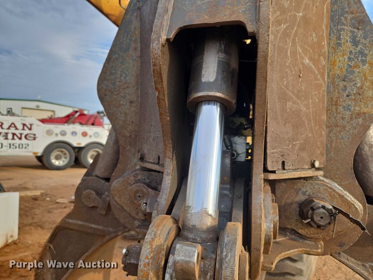 image for item EU3861 2014 DOOSAN DXG4063  scrap grapple