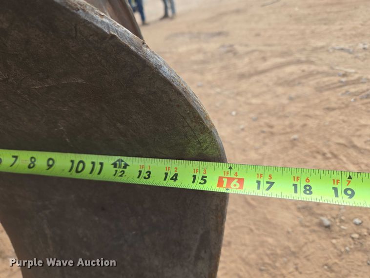 image for item EU3861 2014 DOOSAN DXG4063  scrap grapple