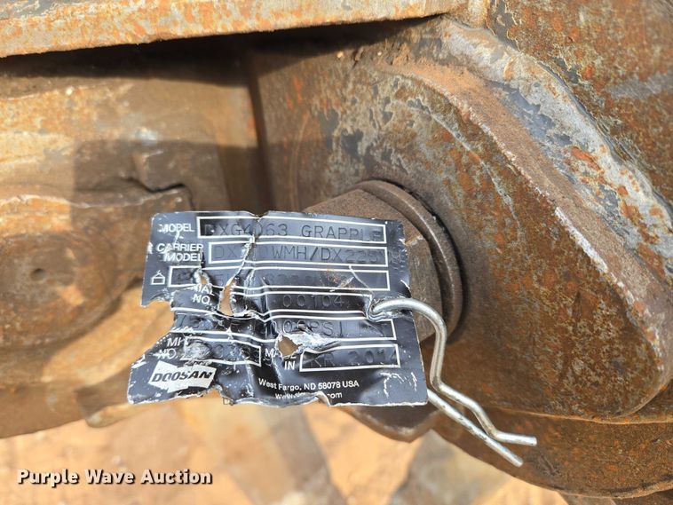 image for item EU3861 2014 DOOSAN DXG4063  scrap grapple