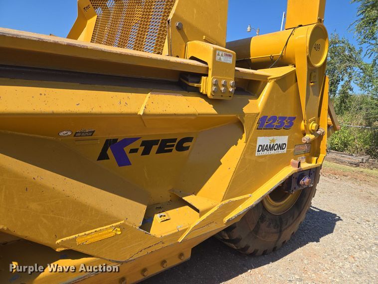 image for item EU3881 2015 K-TEC 1233 scraper