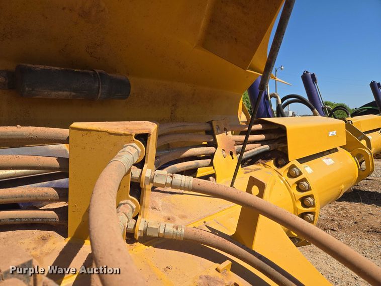 image for item EU3881 2015 K-TEC 1233 scraper