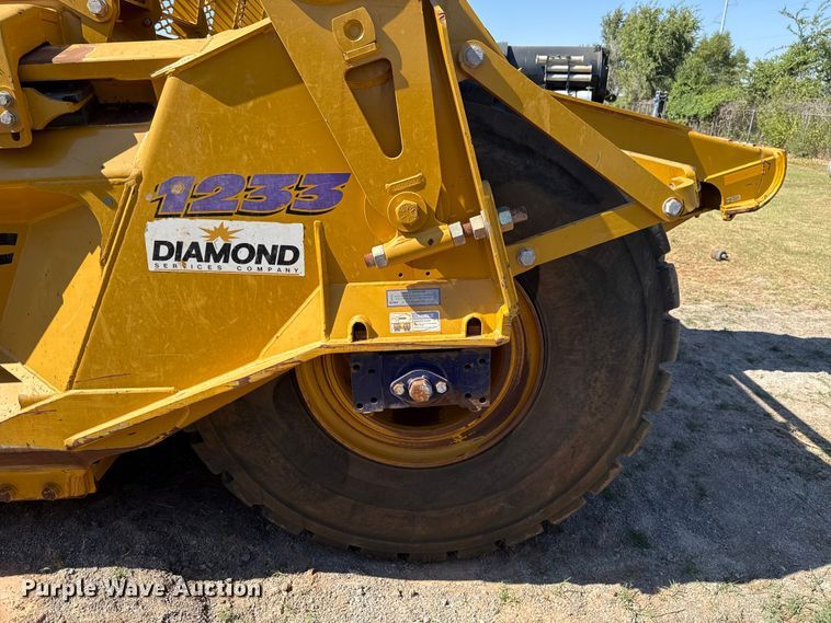 image for item EU3883 K-Tec 1233 scraper