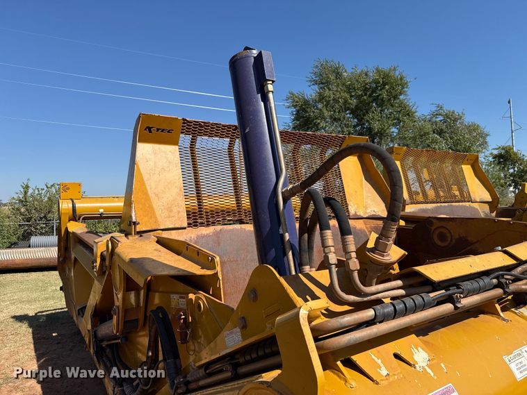 image for item EU3884 2014 K-Tec 1233 scraper