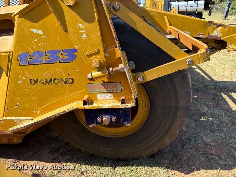 image for item EU3884 2014 K-Tec 1233 scraper