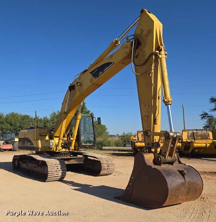 EXCAVADORA 2005 CATERPILLAR 325CL