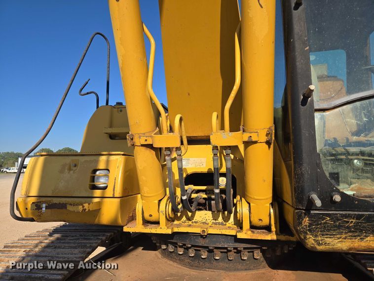 image for item EU3885 2005 Caterpillar 325CL excavator