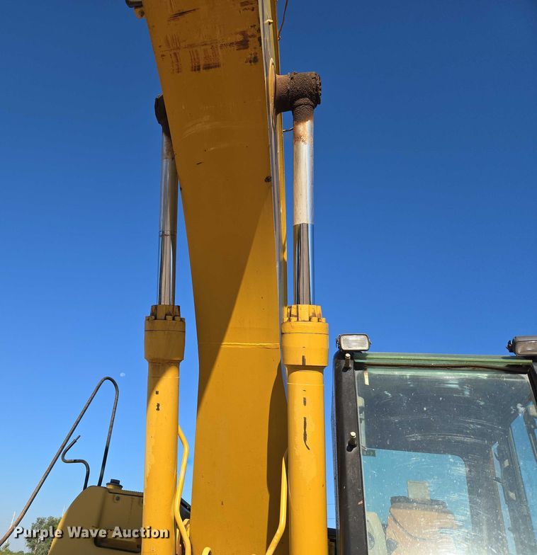 image for item EU3885 2005 Caterpillar 325CL excavator