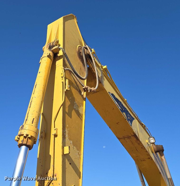 image for item EU3885 2005 Caterpillar 325CL excavator