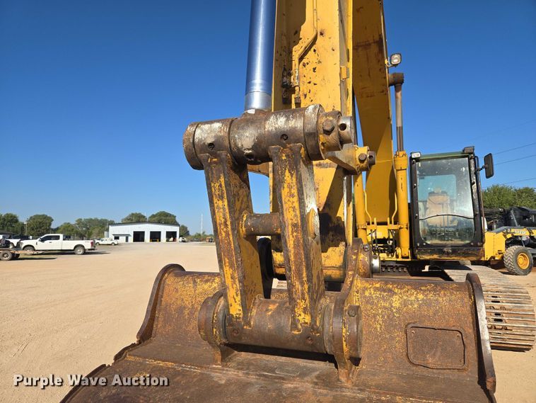 image for item EU3885 2005 Caterpillar 325CL excavator