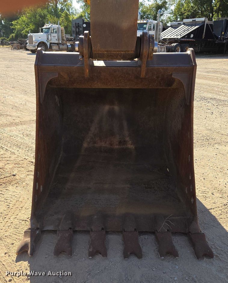 image for item EU3885 2005 Caterpillar 325CL excavator