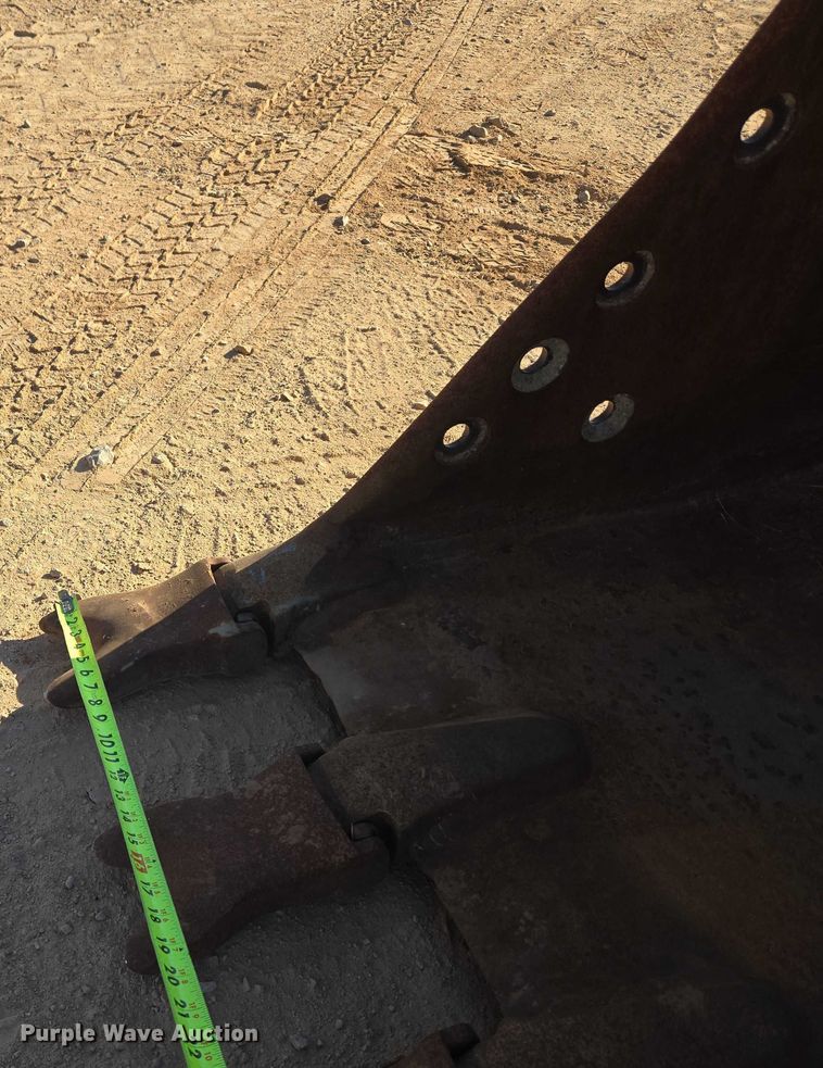 image for item EU3885 2005 Caterpillar 325CL excavator