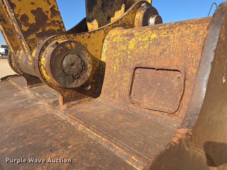 image for item EU3885 2005 Caterpillar 325CL excavator