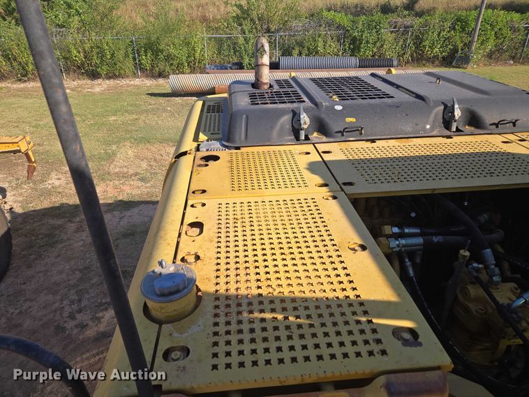 image for item EU3885 2005 Caterpillar 325CL excavator