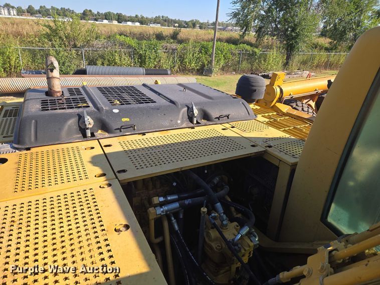 image for item EU3885 2005 Caterpillar 325CL excavator