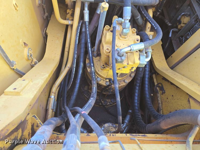 image for item EU3885 2005 Caterpillar 325CL excavator