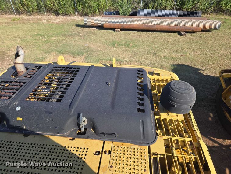 image for item EU3885 2005 Caterpillar 325CL excavator
