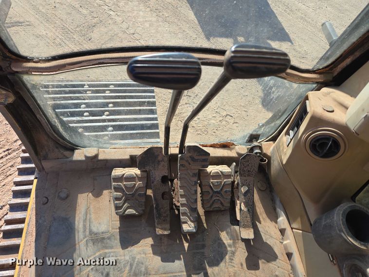 image for item EU3885 2005 Caterpillar 325CL excavator