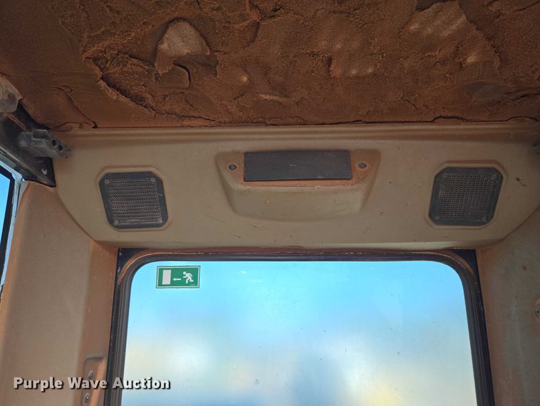 image for item EU3885 2005 Caterpillar 325CL excavator