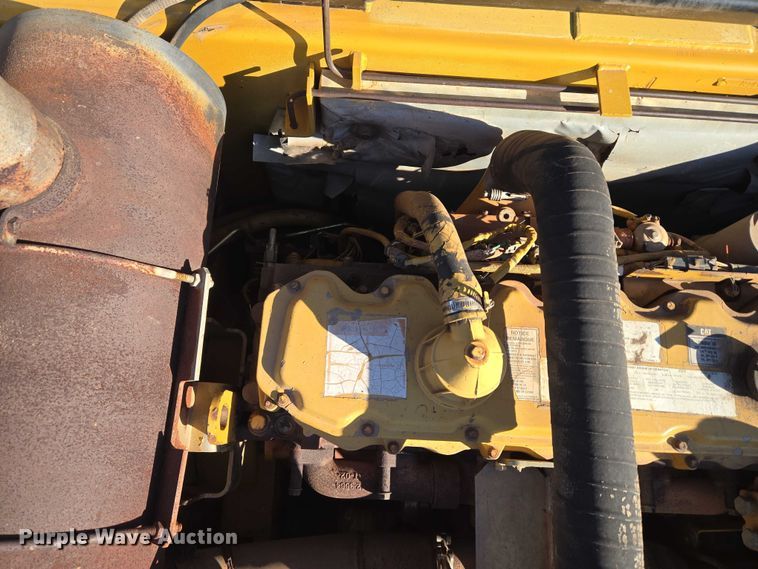 image for item EU3885 2005 Caterpillar 325CL excavator