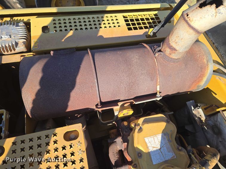 image for item EU3885 2005 Caterpillar 325CL excavator