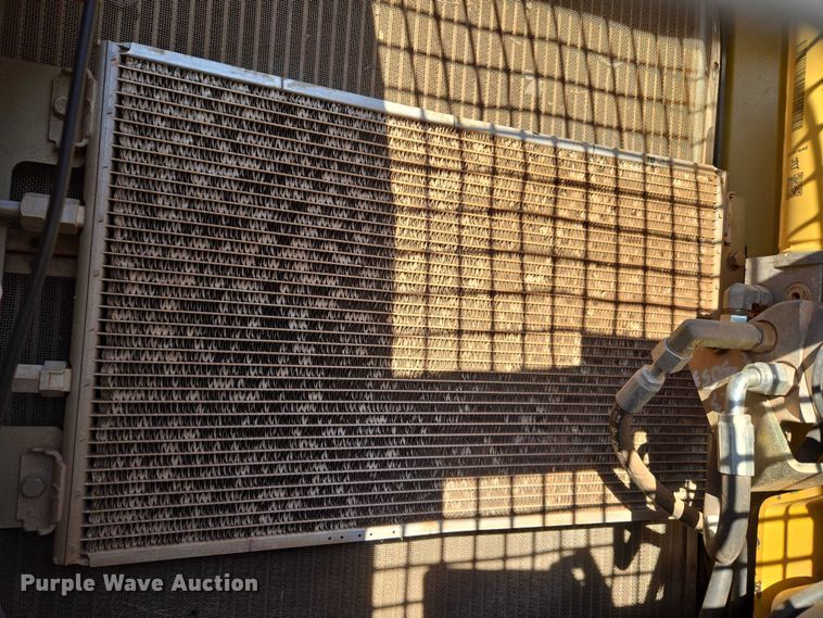 image for item EU3885 2005 Caterpillar 325CL excavator