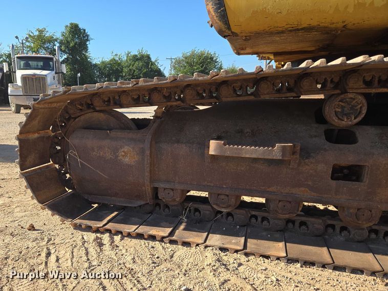 image for item EU3885 2005 Caterpillar 325CL excavator