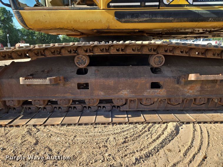 image for item EU3885 2005 Caterpillar 325CL excavator