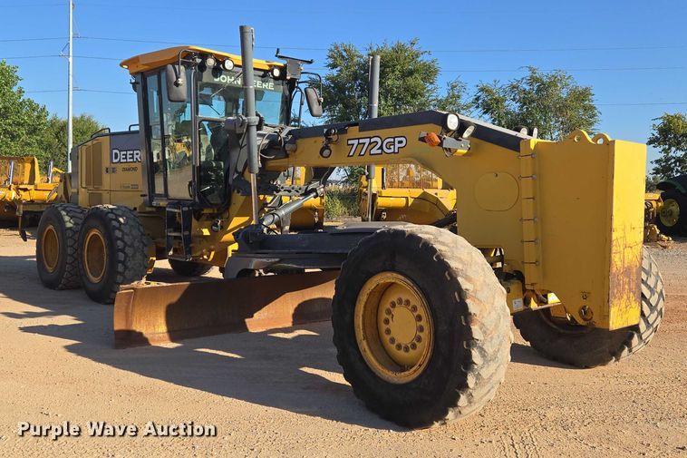 image for item EU3886 2010 John Deere 772GP motor grader