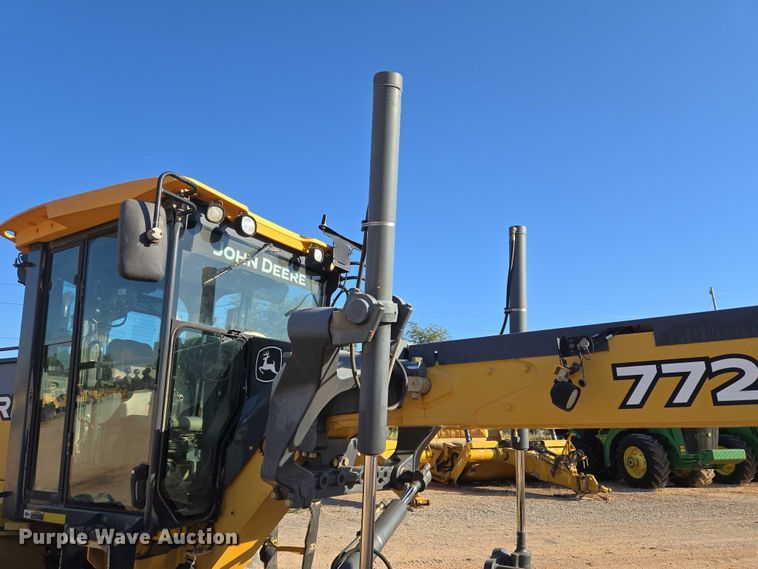 image for item EU3886 2010 John Deere 772GP motor grader