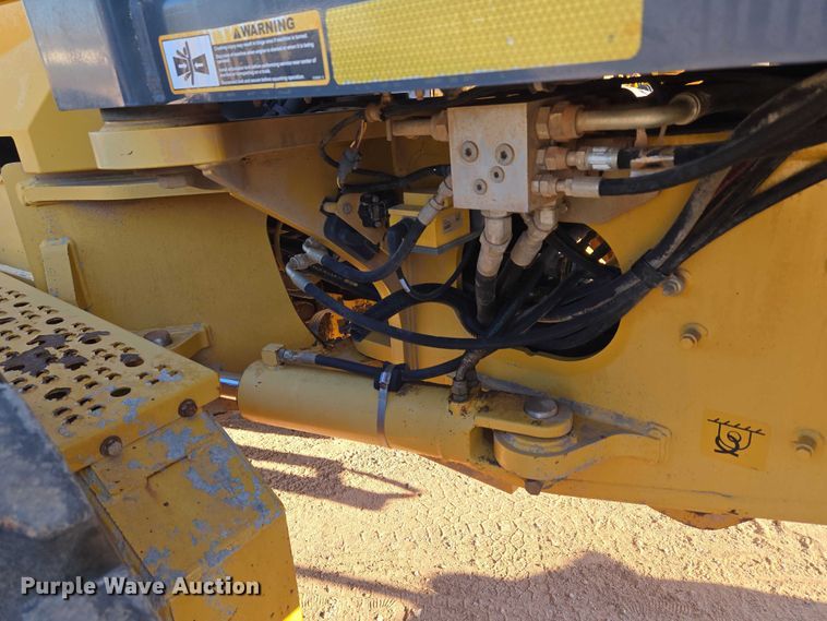 image for item EU3886 2010 John Deere 772GP motor grader