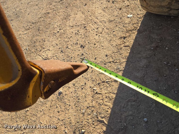 image for item EU3886 2010 John Deere 772GP motor grader