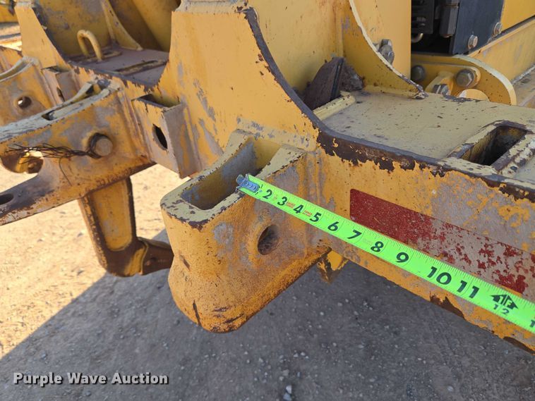 image for item EU3886 2010 John Deere 772GP motor grader