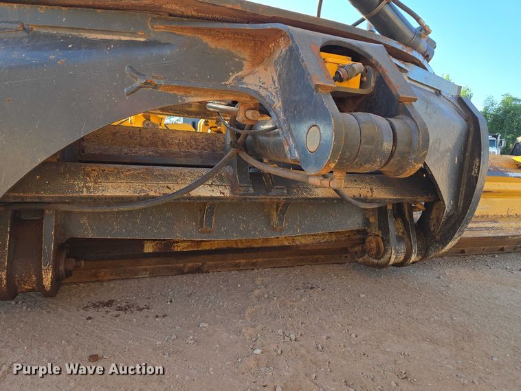 image for item EU3886 2010 John Deere 772GP motor grader