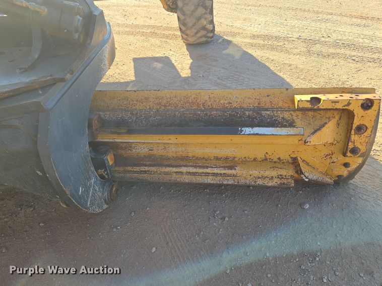 image for item EU3886 2010 John Deere 772GP motor grader