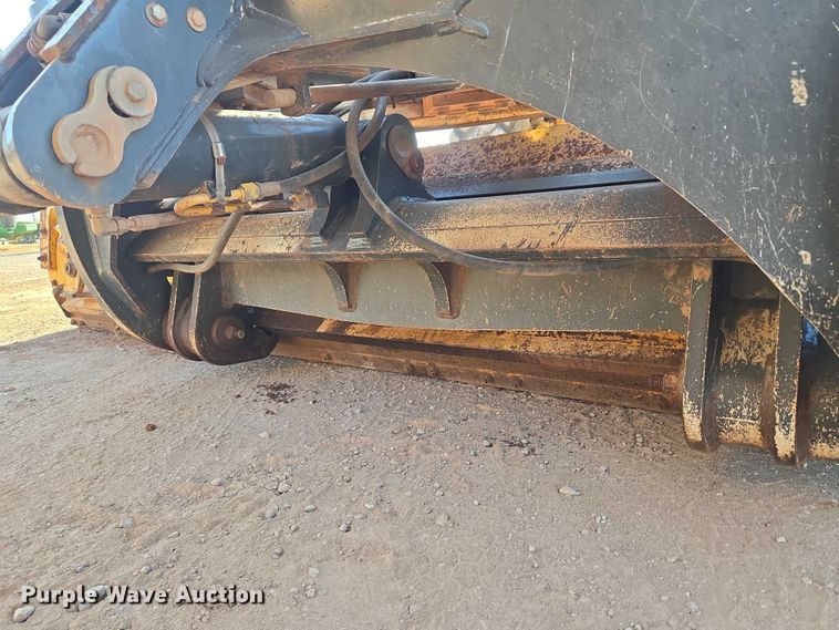 image for item EU3886 2010 John Deere 772GP motor grader