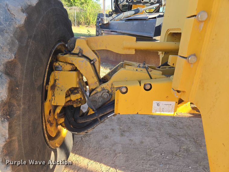 image for item EU3886 2010 John Deere 772GP motor grader