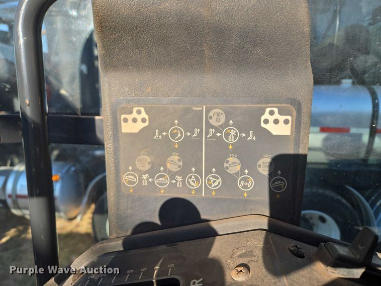 image for item EU3886 2010 John Deere 772GP motor grader